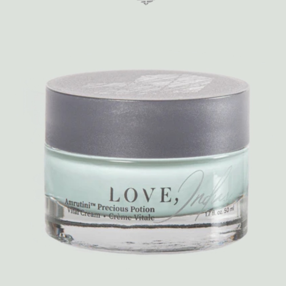 Amrutini™m Precious Potion
Vital Cream • Crème Vitale 50 ml